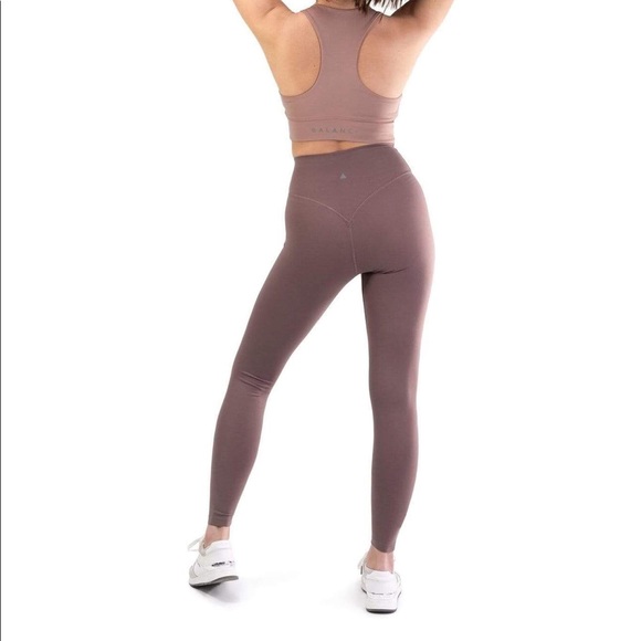 Balance athletica leggings - Picture 2 of 7